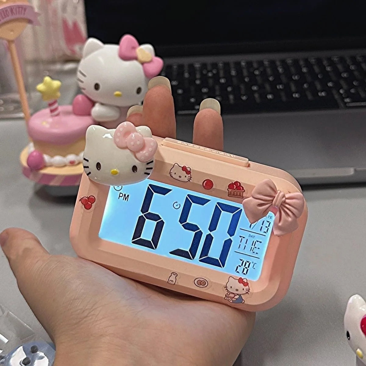 Sanrio Hello Kitty Alarm Clock - Image 5
